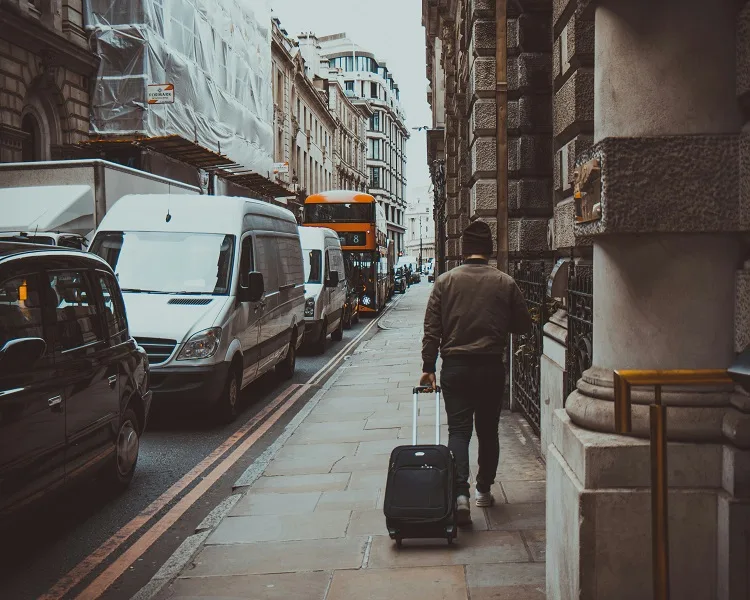 Smart Ways to Save Money When Moving in London